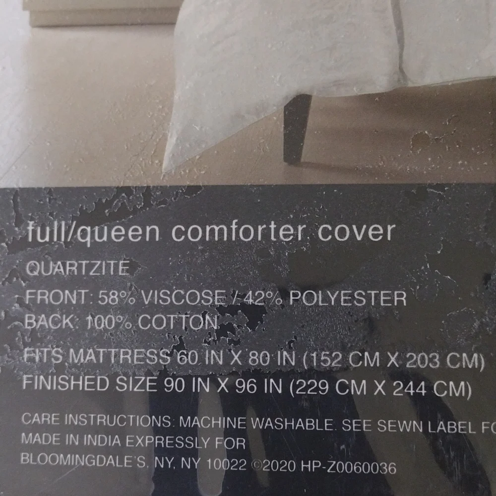 Hudson Park Quartzite Queen Duvet